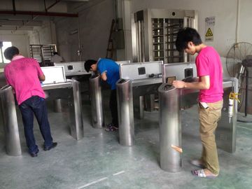 Outdoor Electronic Entry Tripod Turnstile Gate , 600 MM channel width